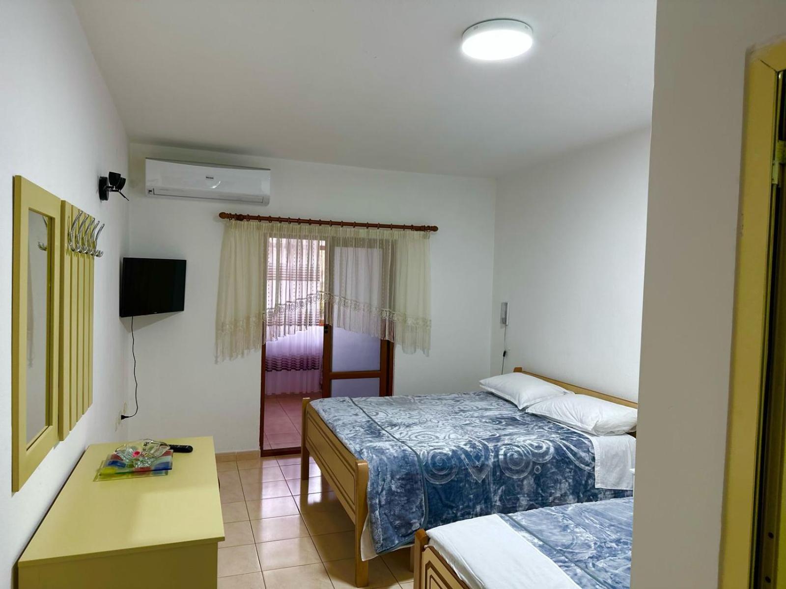 Maria Guest House Përmet Esterno foto